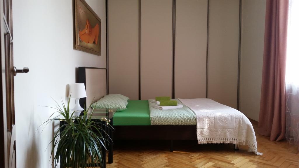 Apartment On Myasnikova 34 Minsk Exterior photo